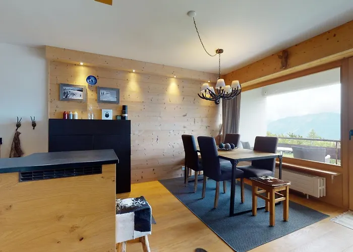 Superbe Renove Avec Vue Degagee 克莱恩 蒙塔纳